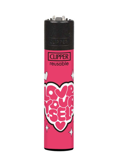Ein pinker clipper feuzeug nachfüllbar mit love yourself design und herzen ideal für gothic dark fashion fans