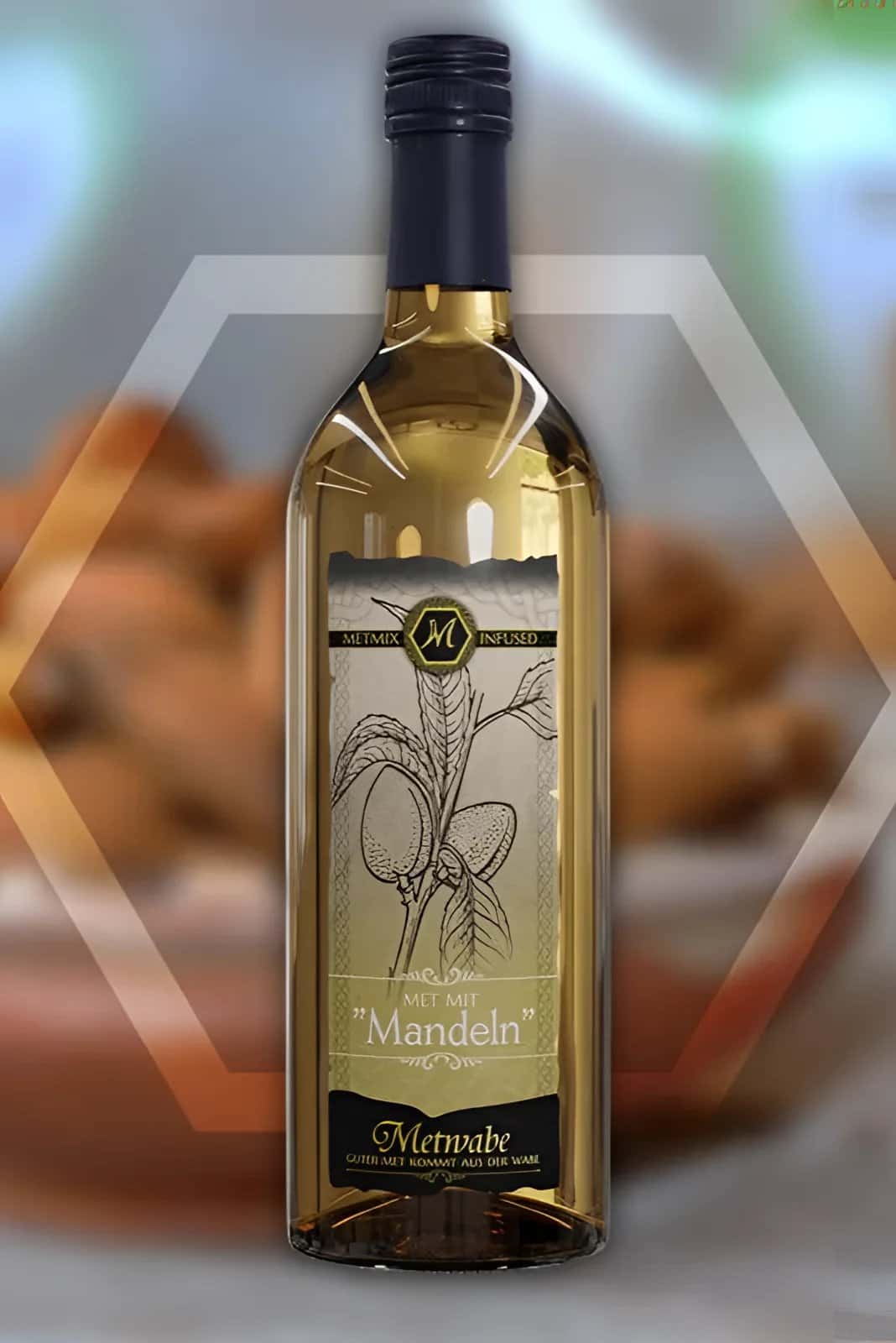Eine klare glasflasche met mit mandeln weiße wein mit schwarzem schraubverschluss und mandeln verfeinert typischen geschmack