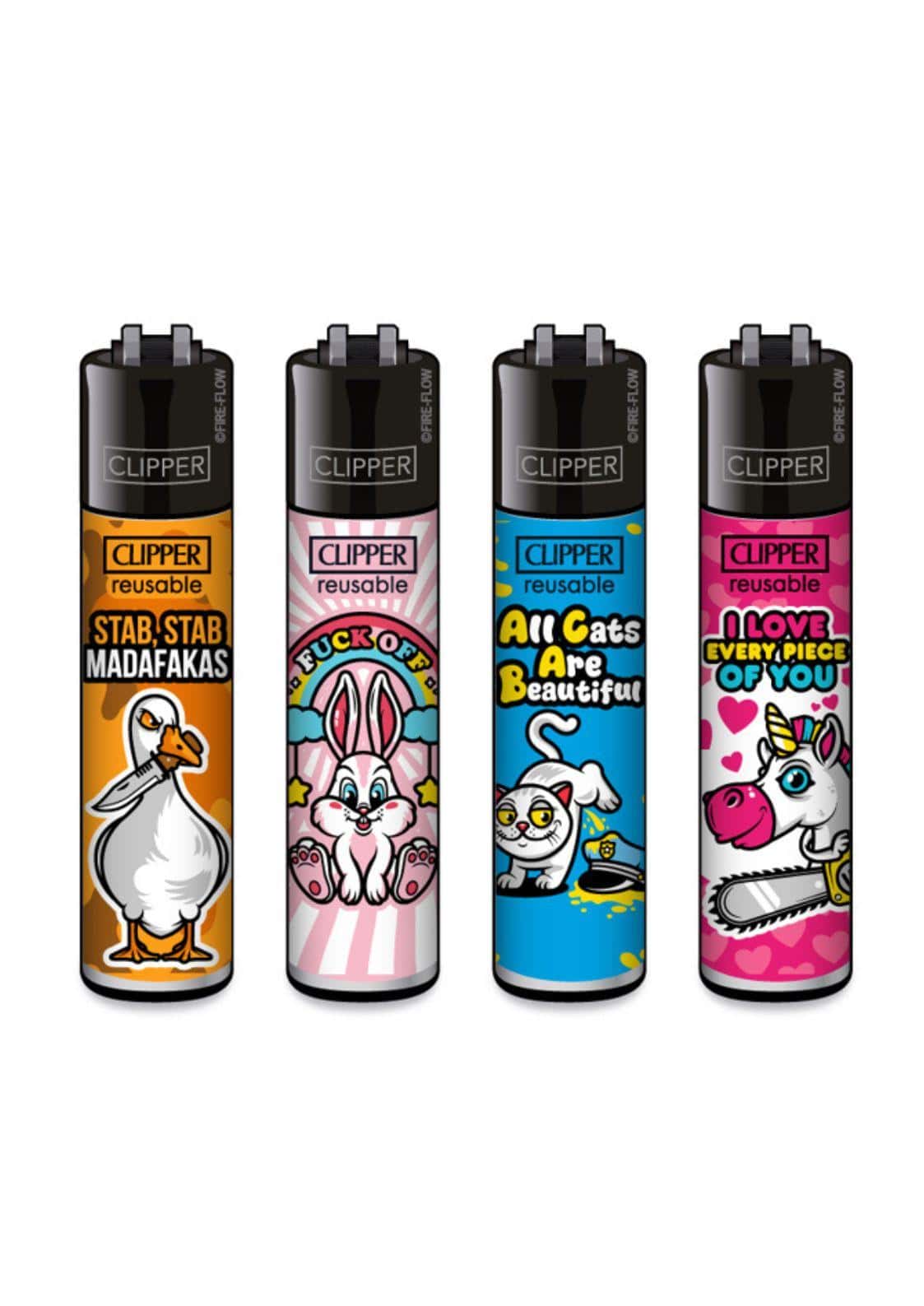 Vier bunte clipper lighter set mit einzigartigen cartoon designs und lebhaften hintergrundfarben im mix slogan 7 design