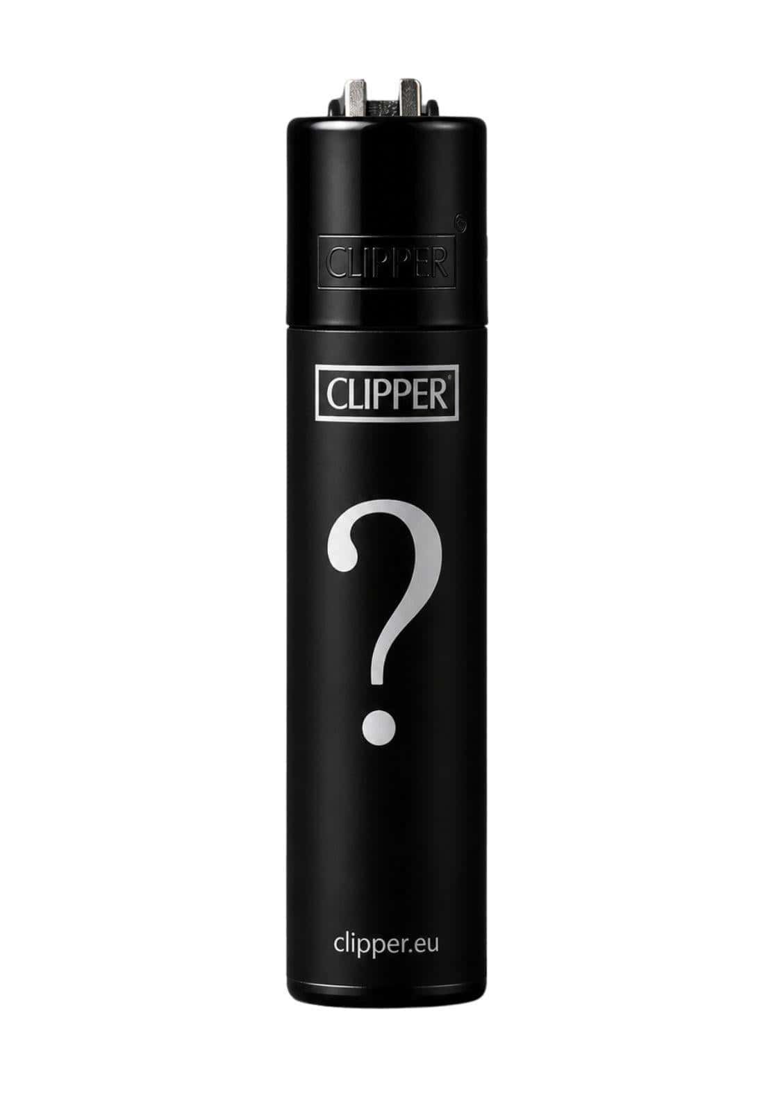 Schwarzes mysterie clipper feuerzeug mit silbernem fragezeichen design und markenname sichtbar