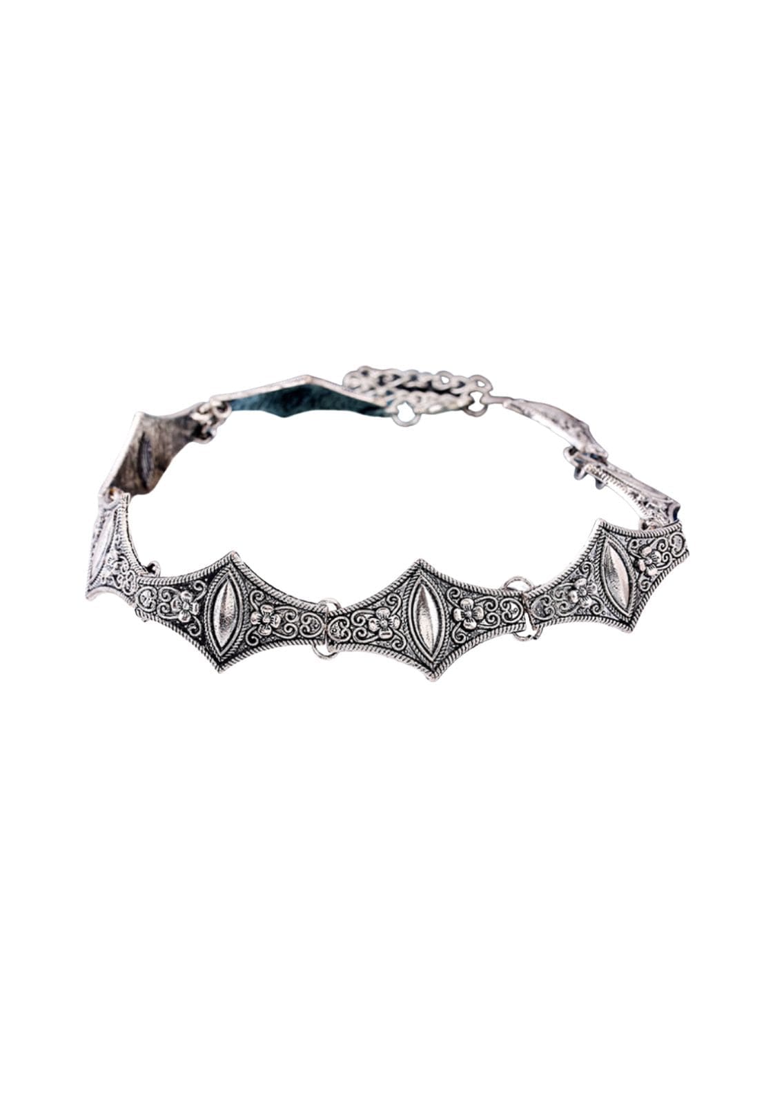 Silberfiliigree-Armband mit Markasitsteinen und aufwendiger Verarbeitung.