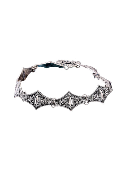 Silberfiliigree-Armband mit Markasitsteinen und aufwendiger Verarbeitung.