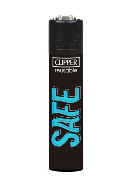 Schwarzes clipper feuerzeug mit turquoise safe schriftzug aus dem new impact set für gothic und dark fashion fans