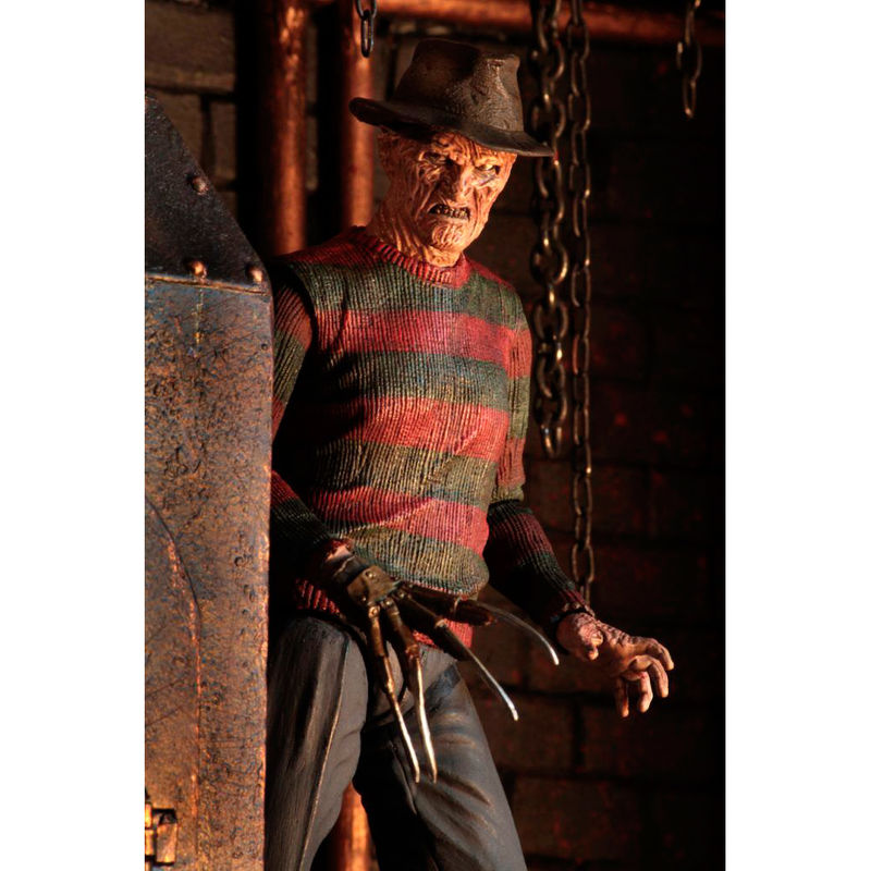 NIGHTMARE ON ELM STREET FREEDY KRUEGER ULTIMATE - FIGURE