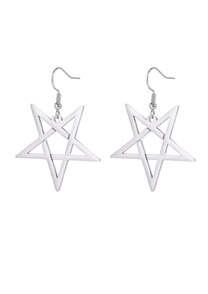Silberne pentagram edelstahl ohrringe mit minimalistischem design und polierter metalloberfläche