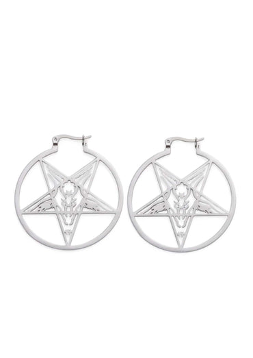Silberne metallcreolen mit detailliertem pentagram round design gothic horror mit umgekehrtem fünfzackstern und zentralem ziegengesicht