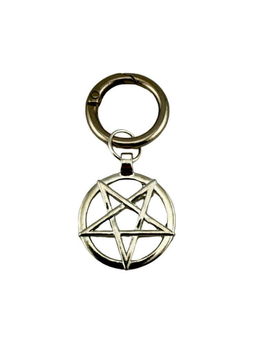 Silberner pentagram small schlüsselanhänger mit robustem metallring und detailliertem geometrischem design
