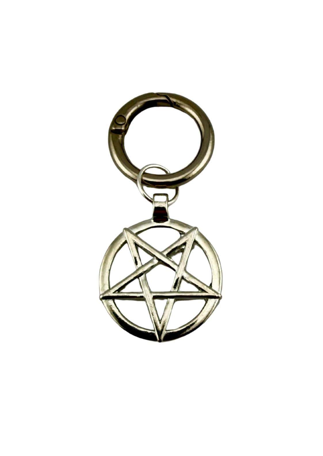 Silberner pentagram small schlüsselanhänger mit robustem metallring und detailliertem geometrischem design