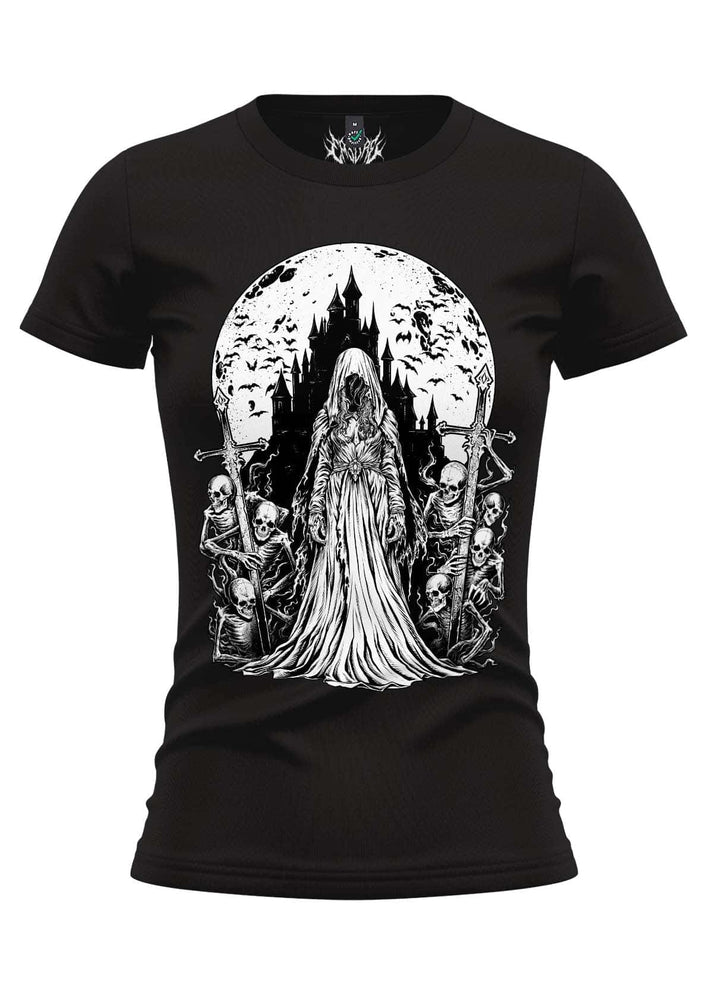 Schwarzes gothic mädchen t-shirt mit detaillierter weißer grafik der prinzessin des todes vor einer burg bei vollmond