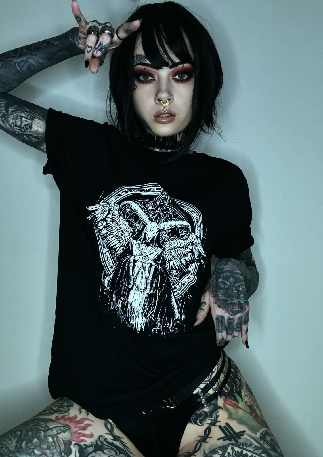 Schwarzes PROPHECY-SHIRT mit gothic geflügeltem Ziegenkopf-Motiv