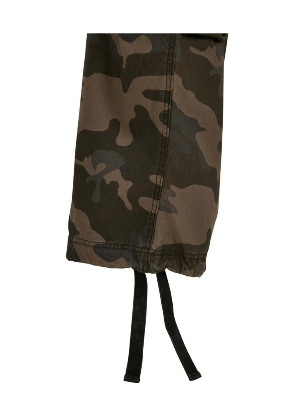 Olivgrüne und braune Tarnmuster-Cargohosen mit schwarzen Kordelzügen