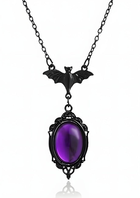 Schwarze Fledermaus-Halskette mit lilafarbenem, ovalem Anhänger im Gothic-Stil
