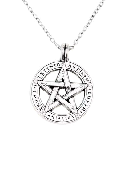 Silberne rune pentagram halskette mit dunkler ästhetik und geschnitzten symbolen im offene mund halskette stil