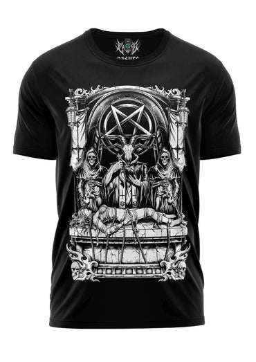 Schwarzes kurzarmshirt sacrifice mit detaillierter gothic horror baphomet grafik und weißem azura logo am kragen