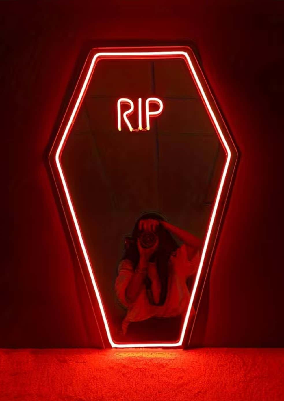 Sarg spiegel led roter neon spiegel in sargform mit rip beleuchtung ideal für gaia lizenzierte kleidung und lizenzierte bekleidung ltd