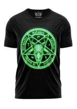Schwarzes T-Shirt mit grün leuchtendem Pentagramm-Design und Text