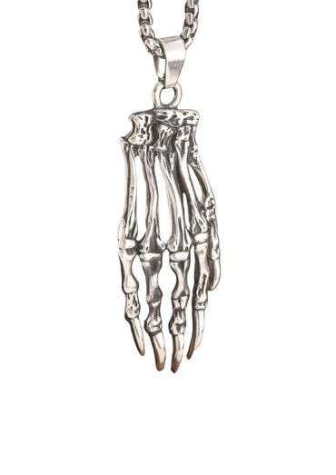 Silberne skelett hand halskette mit detaillierter knochenstruktur und hochwertigen edelstahlschmuck design
