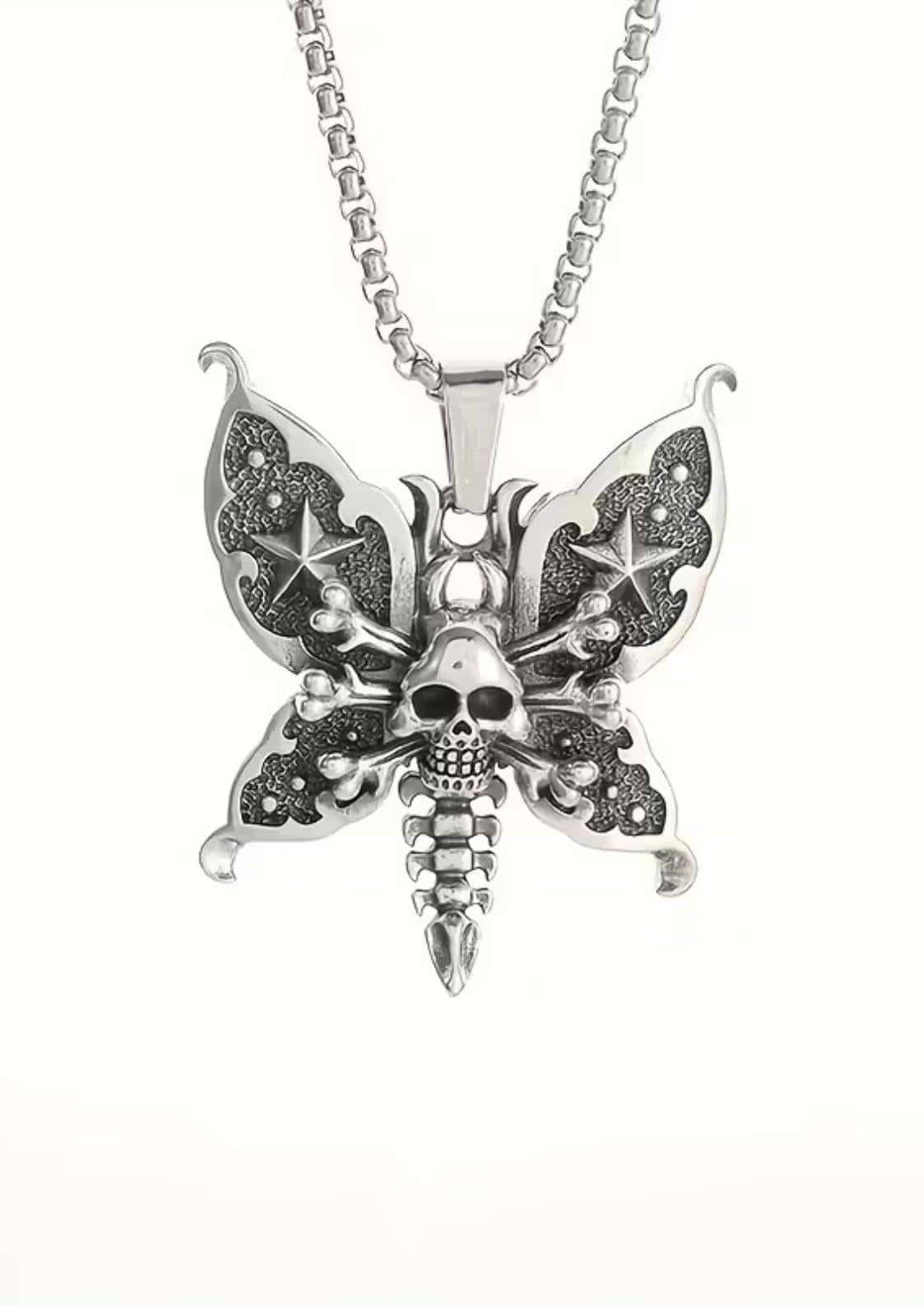 Silberne butterfly-halskette mit schädel und gekreuzten knochen, gothisches design für gothic kleidung und horror fans