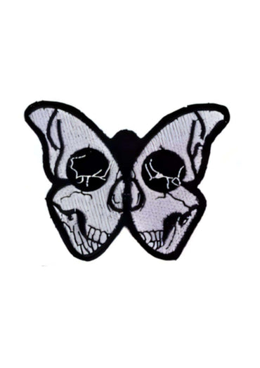 Schwarzweiß bestickter skull butterfly patch mit schädelmotiv und detaillierter stickerei gothic patch