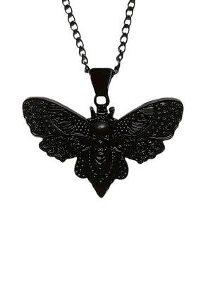 Schwarze Mottenanhänger-Halskette mit aufwendiger Verarbeitung und Kette.