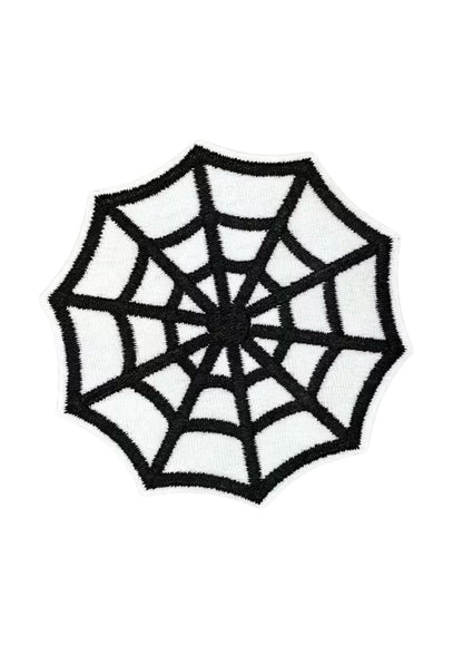 Ein schwarzes Spinnennetz als Dekoration.