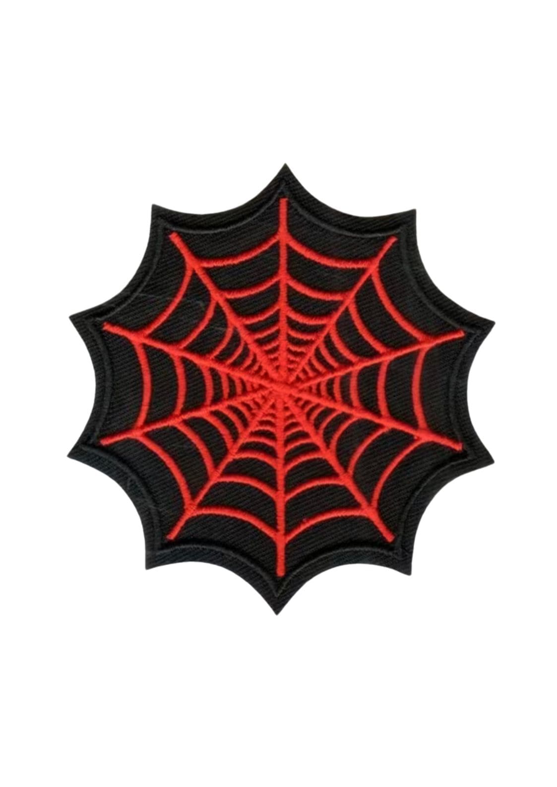 Schwarzer und roter Spinnennetz-Aufnäher mit aufwendigem Design, wahrscheinlich aus Stoff oder Leder gefertigt.