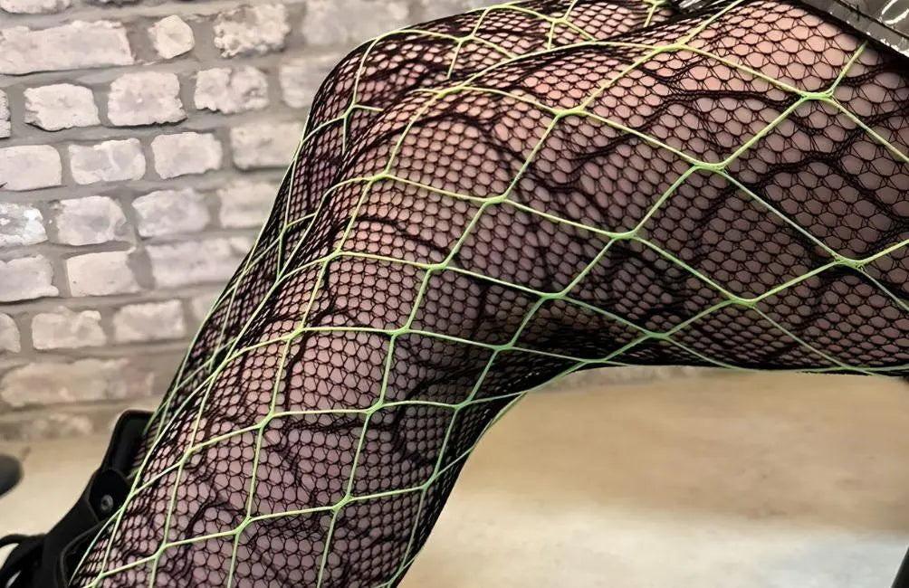 Strumpfhose kombinieren - Dark Styles von elegant bis düster