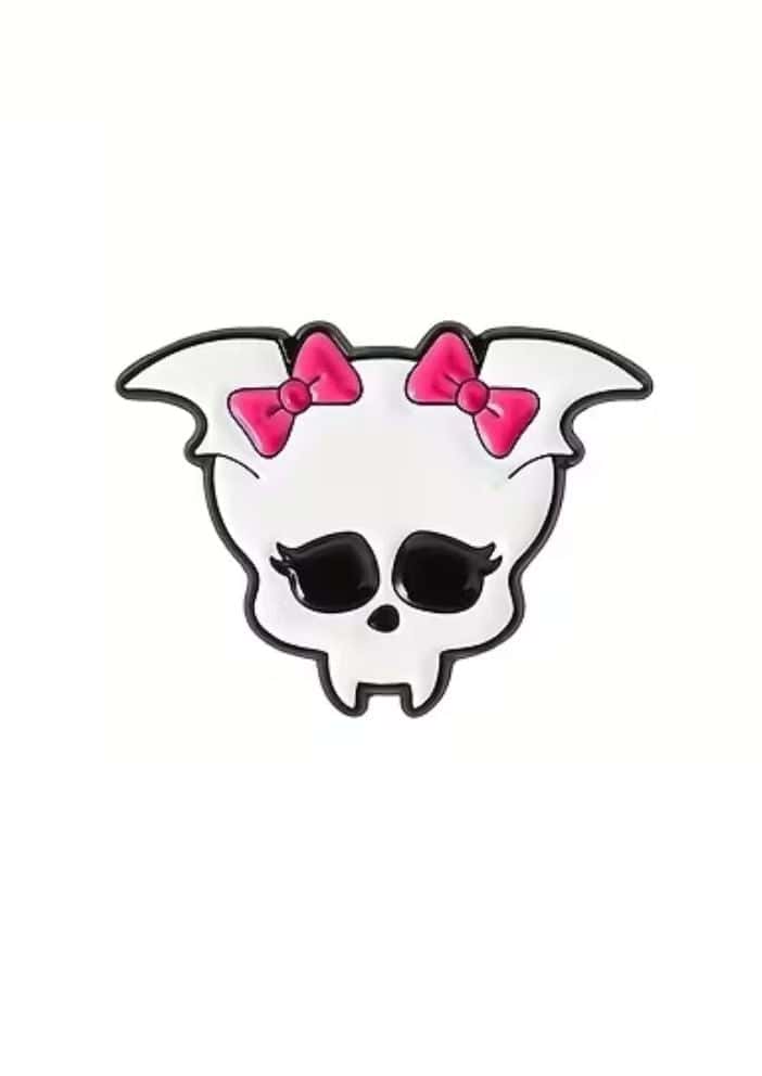 Weißer sweet cat skull pin mit schwarzen augen und pinken schleifen an den fledermausohren hochwertige pin kompromisslose dark fashion