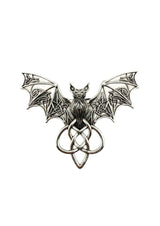 Silberne Fledermausbrosche mit aufwendigem keltischen Knotendesign und Flügeln.