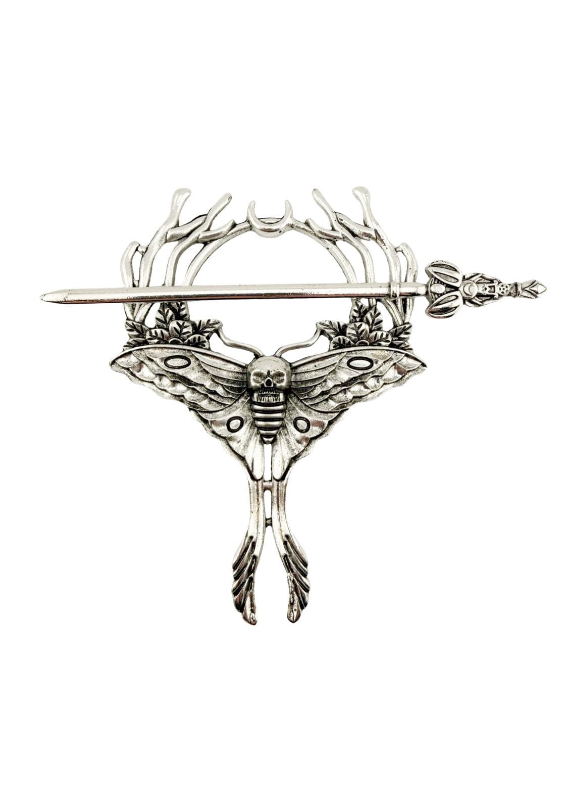 Silberne Haarnadel in Form einer Motte mit aufwendigen Details von Schädel und Flügeln, verziert mit geweihähnlichen Ästen über einer schlanken Klinge.