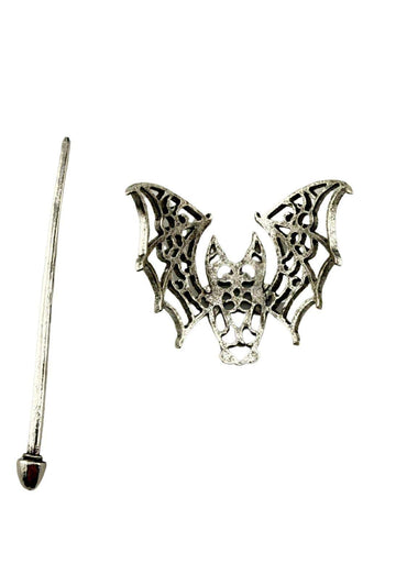 Silberne filigrane fledermausbrosche mit detaillierten spitzenflügeln für gothic haarnadel und dunkle ästhetik