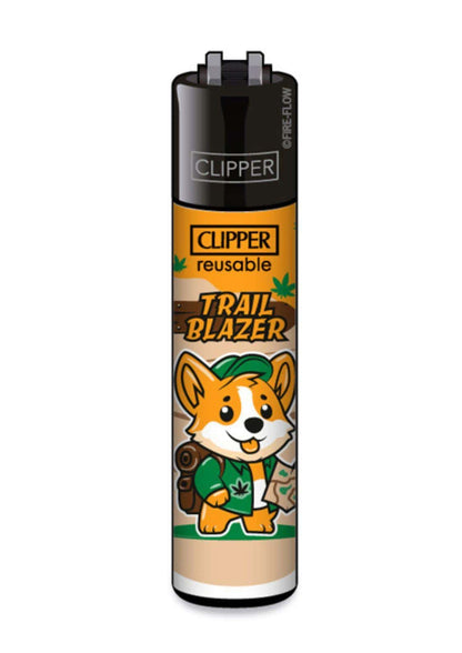 Schwarzes clipper feuzeug refillable mit cartoon corgi in grüner wanderkleidung trail blazer design