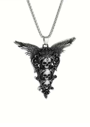 Silberne tree skull halskette mit drei gestapelten schädeln und ornamentalen details aus edelstahl als dunkles symbol schmuck