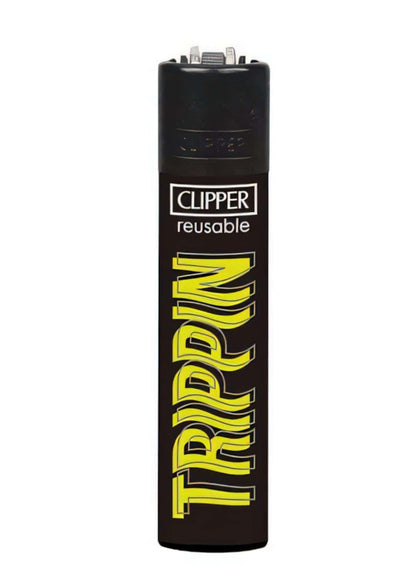 Schwarzes clipper feuerzeug nachfüllbar mit auffälligem gelbem trippin lettering aus der new impact kollektion