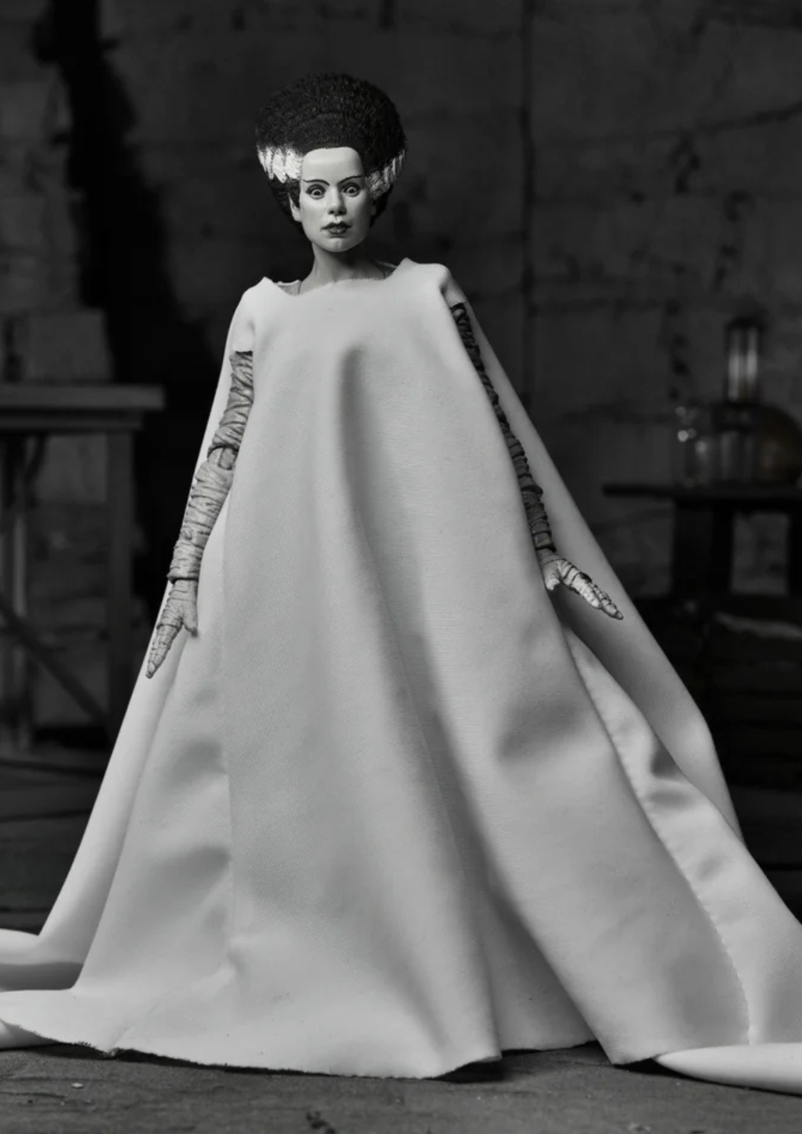 UNIVERSAL MONSTERS ULTIMATE BRIDE OF FRANKENSTEIN / BLACK &