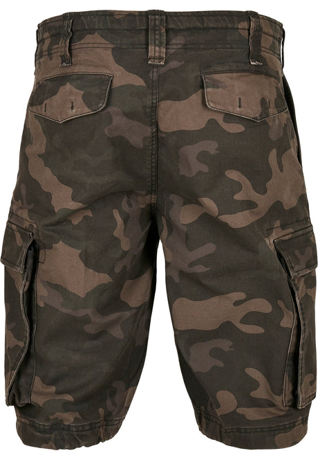 Tarnfarbene Cargo-Shorts.