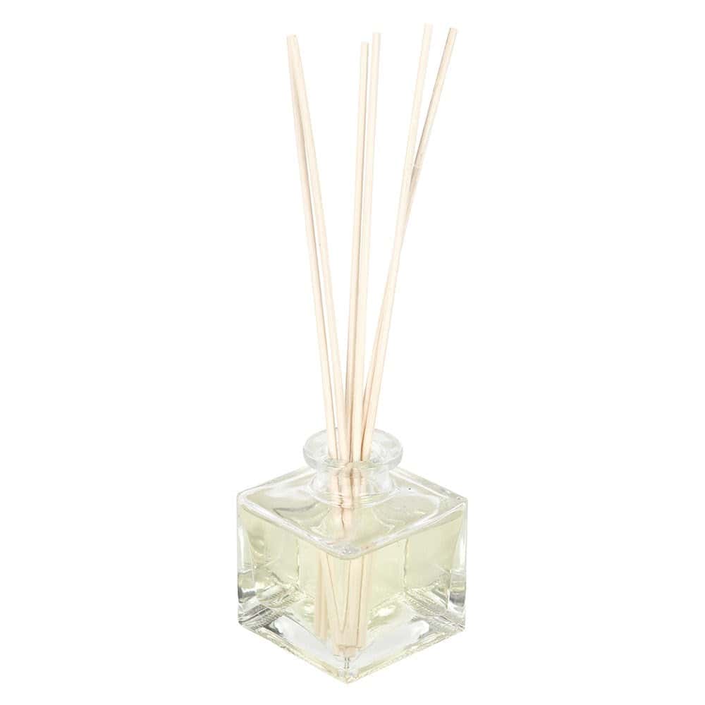 Klarer glas quadratischer walking dead reed diffuser mit sechs hellen rattanstäbchen für aromatherapie