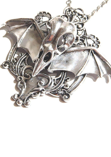 Silberne wing crow skull halskette mit filigranem fledermausschädel anhänger und kette