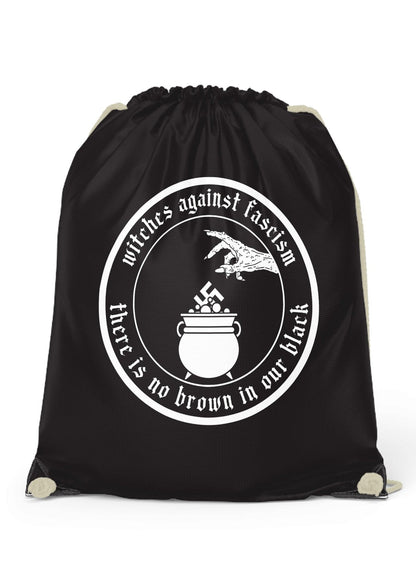 Schwarze Gym Bag WITCHES AGAINST V2 mit externe Kordelhalterungen und Hexen-Design
